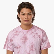 Model wearing Colortone 1390 Unisex Crystal Wash T-Shirt