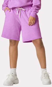 Model wearing Comfort Colors 1468 Garment-Dyed Lightweight Fleece Sweat Shorts